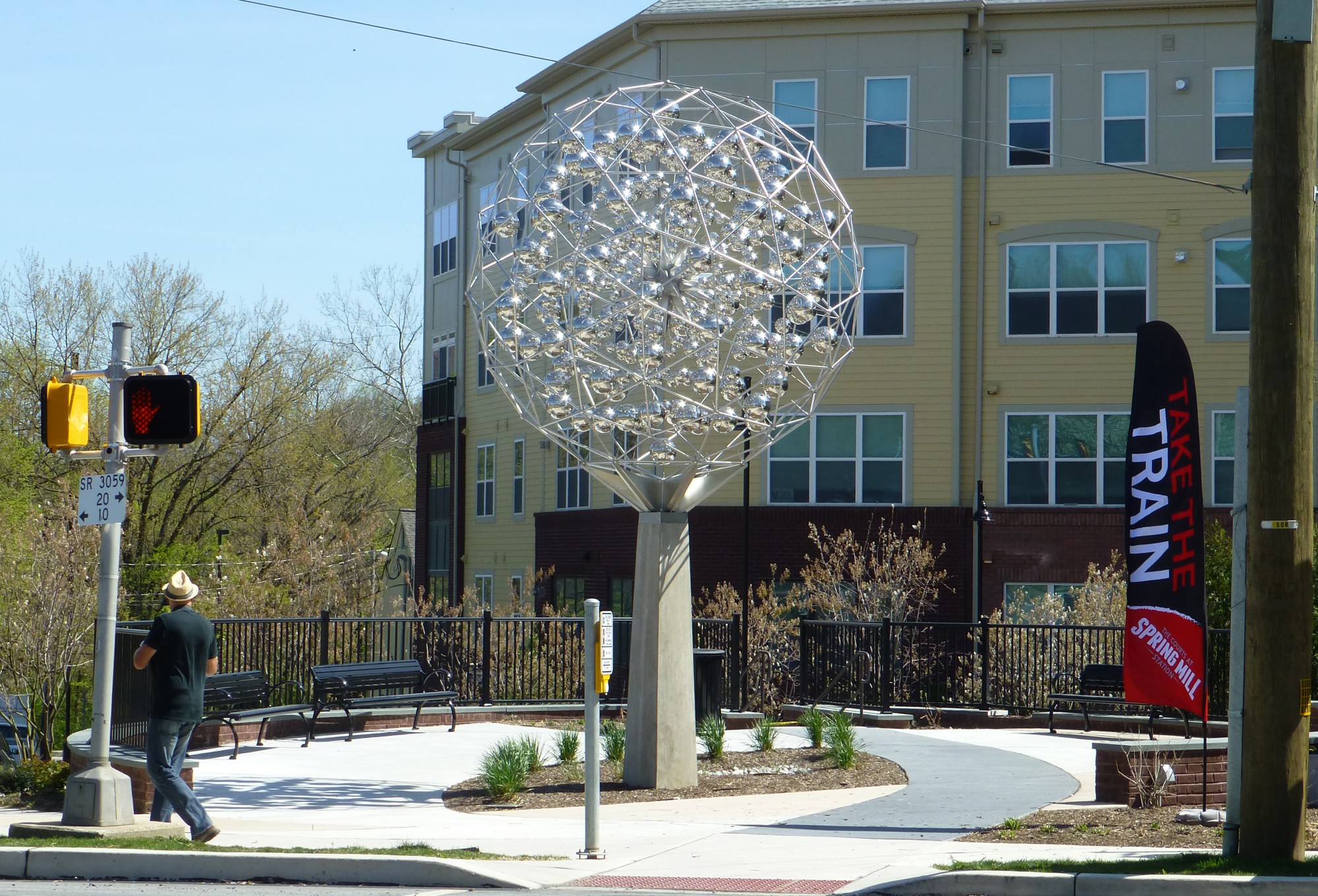 Schuylkill Beacon - Statue 1