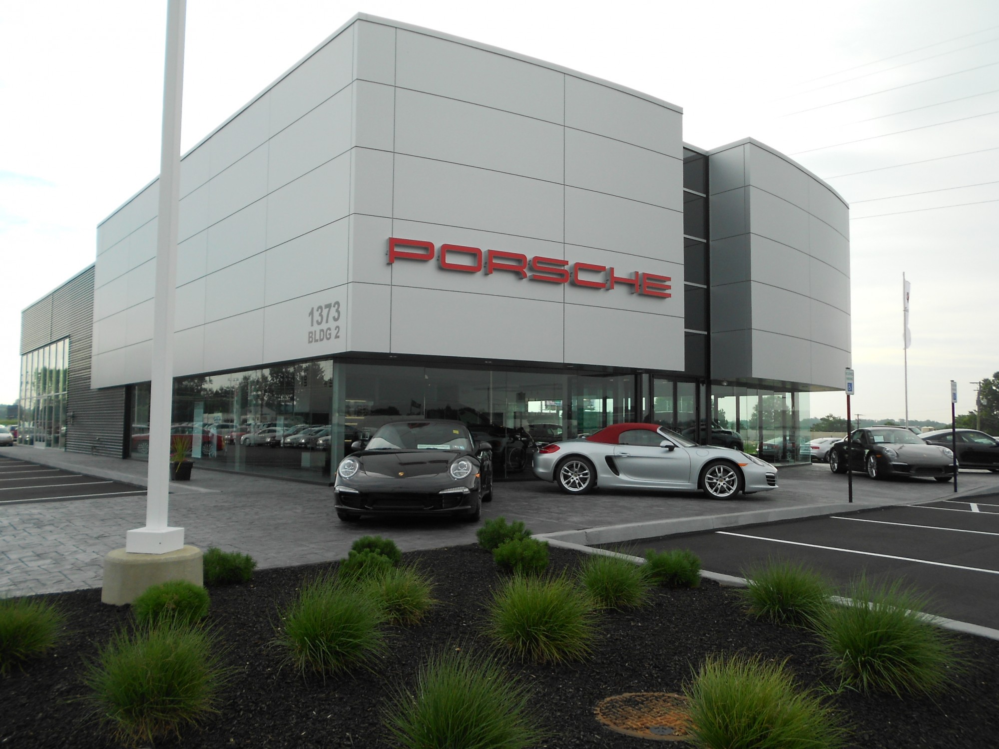 Autohaus Lancaster Porsche - Exterior 1