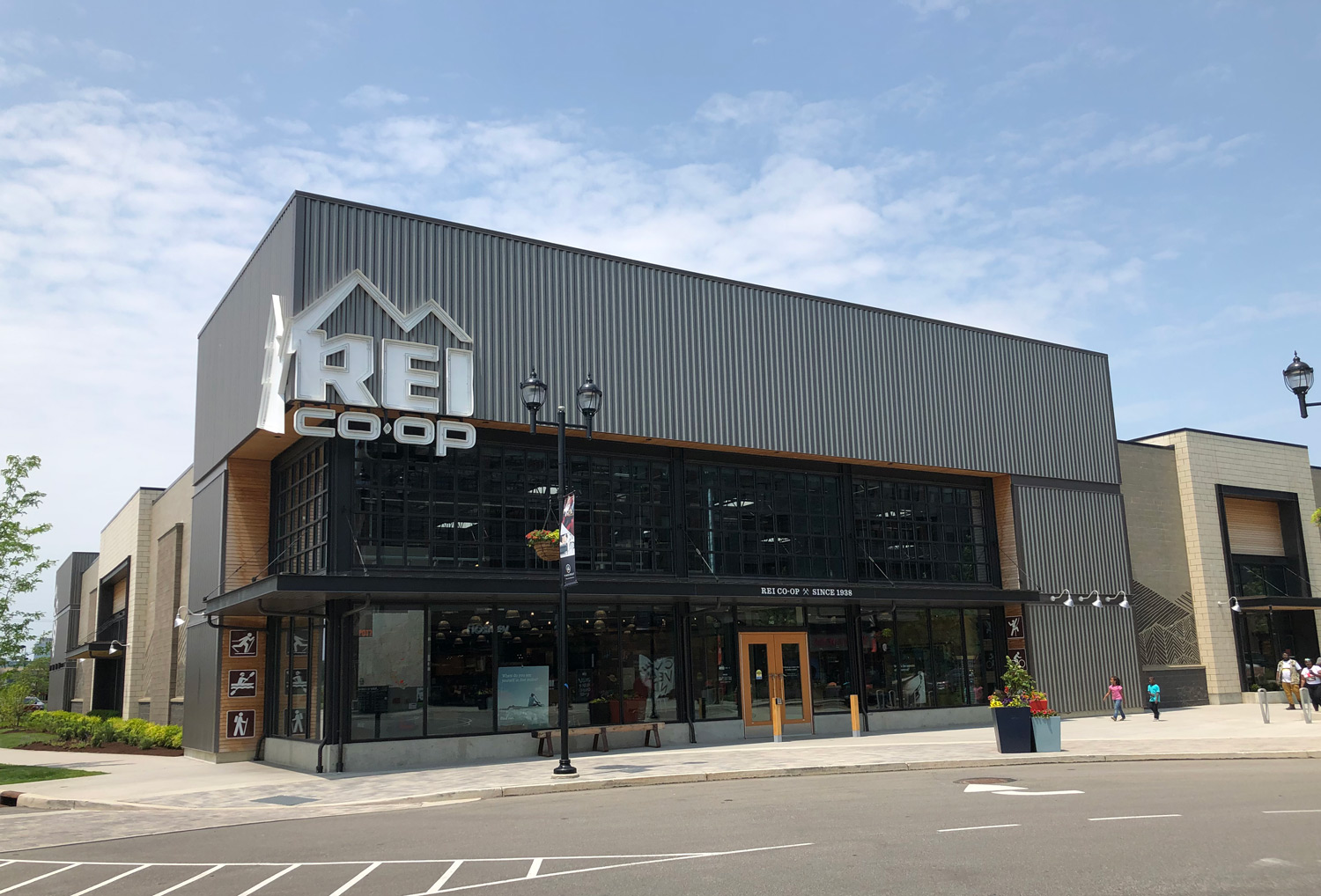 REI Co-op - Pinecrest 